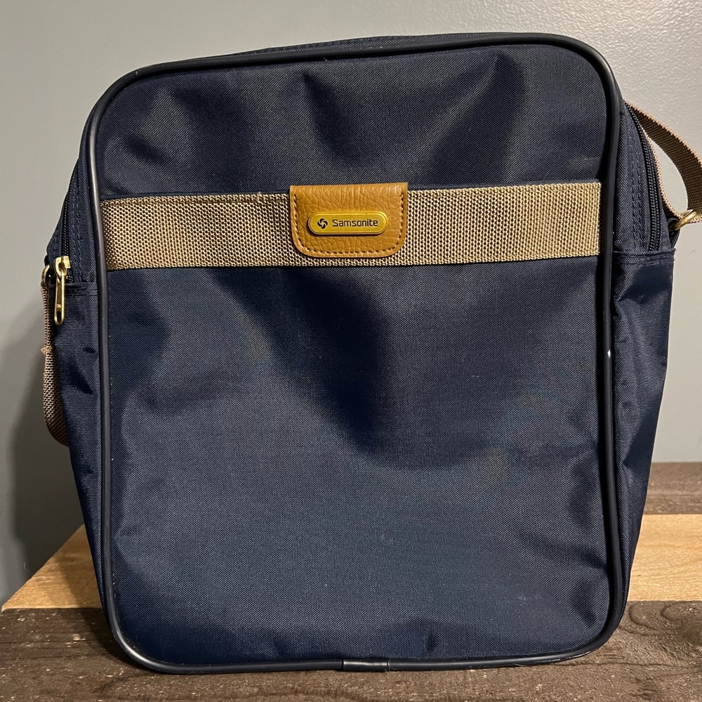Samsonite Navy Blue tote bag/luggage